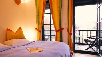 Free WiFi, bed sheets