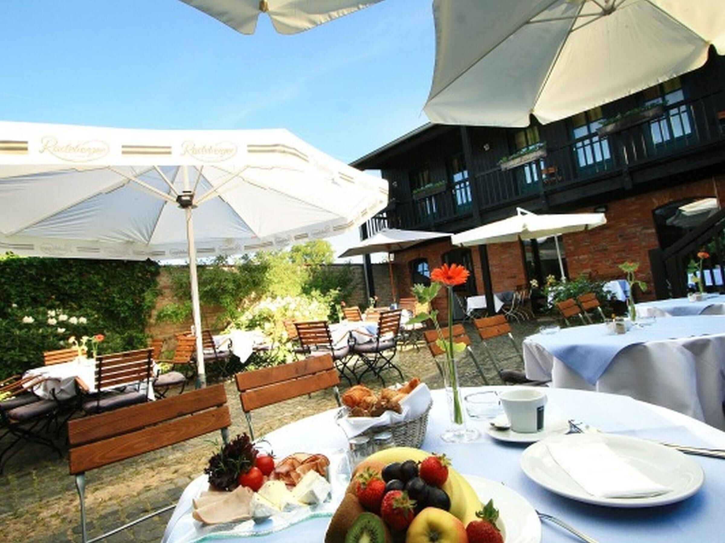 Frühstück, Mittagessen und Abendessen