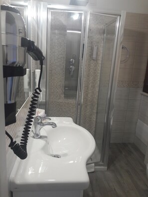 Bathroom - Hotel Sa Suergia (Villasimius)