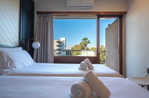 In-room safe, laptop workspace, free WiFi, bed sheets - Nura Condor (Palma de Mallorca)