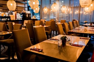 Desayuno buffet diario (EUR 19.90 por persona)