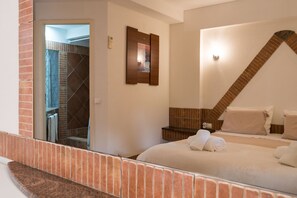 2 slaapkamers, een strijkplank/strijkijzer, gratis wifi, beddengoed