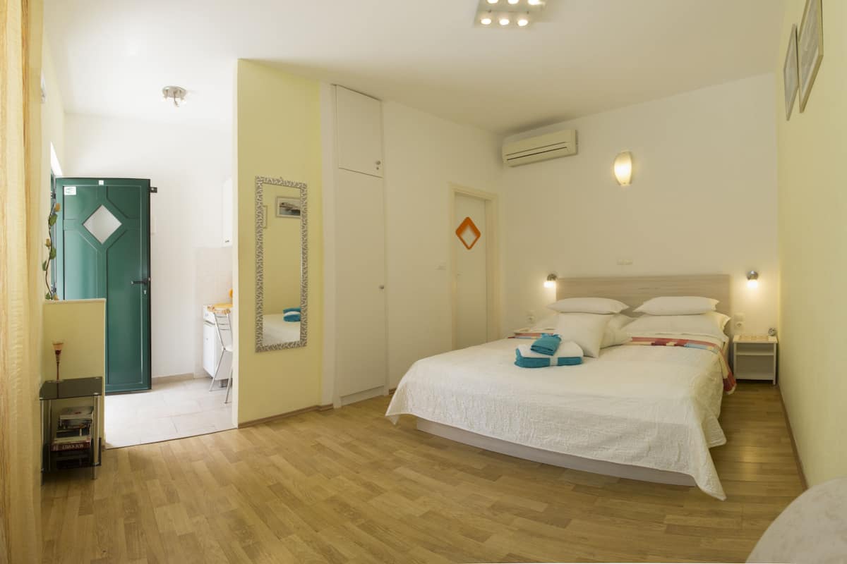 Comfort Double room, shared terrace