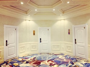 Interior - Elegance Hotel (Ulaanbaatar)