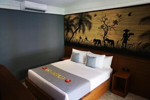 Desk, free WiFi - De Rekun Guest House (Ubud)