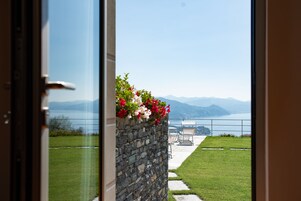 高级双人房, 海景 | 高档床上用品、迷你吧、遮光窗帘、隔音