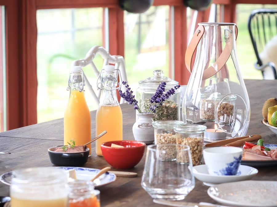 Free daily cooked-to-order breakfast