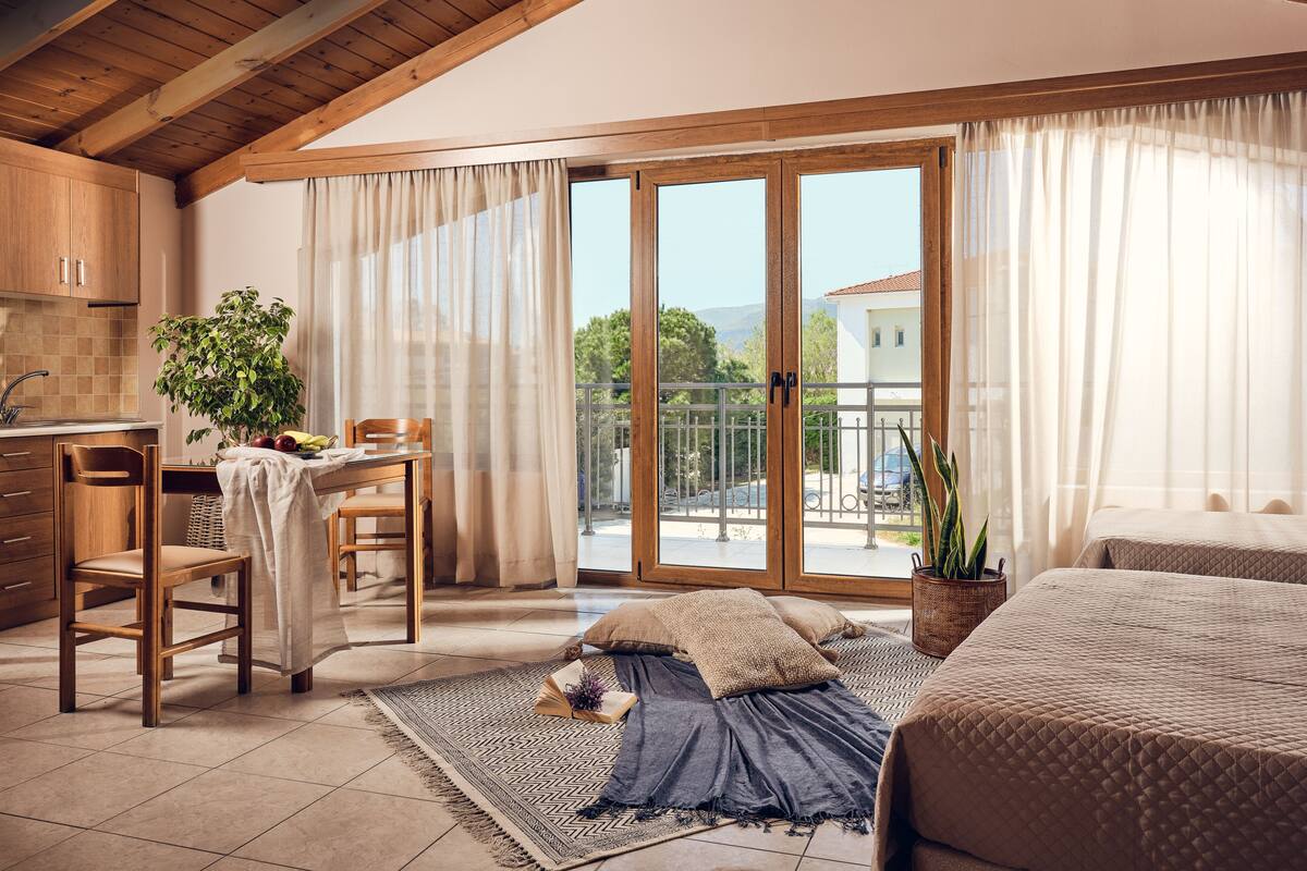 Estudio | Insonorización, wifi gratis y ropa de cama