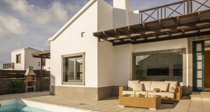 Playa Blanca Beach Mate