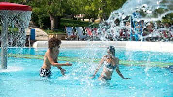 2 outdoor pools, open 9:00 AM to 6:30 PM, pool loungers