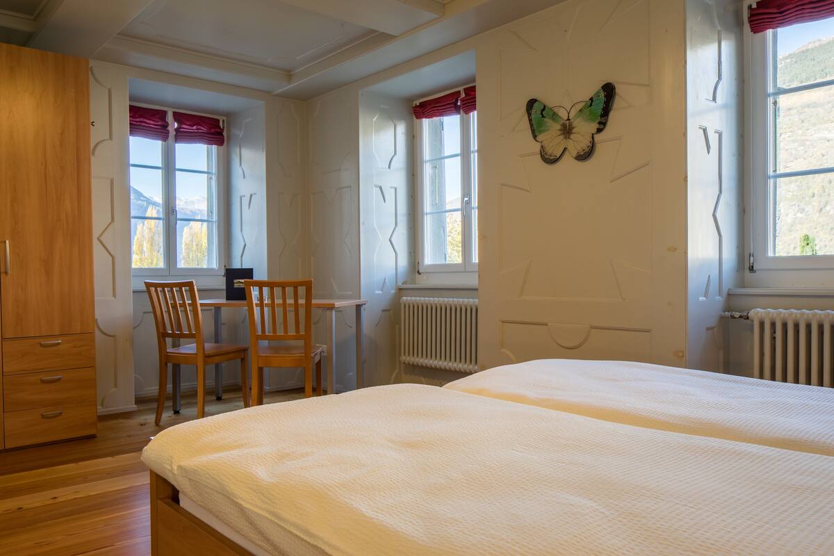 standard double or twin room, 2 single beds | 1 bedroom, desk, cots/infant beds, free wifi