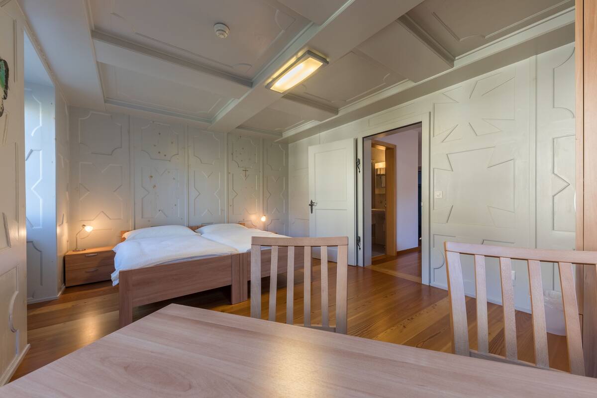 standard double or twin room, 2 single beds | 1 bedroom, desk, cots/infant beds, free wifi