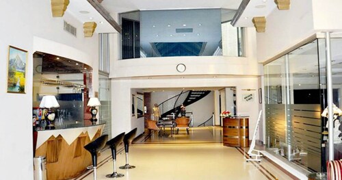 Hotel Crown Plaza-Lahore