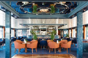 Bar (on property) - MS Select Bellejour - Neuss (Neuss)