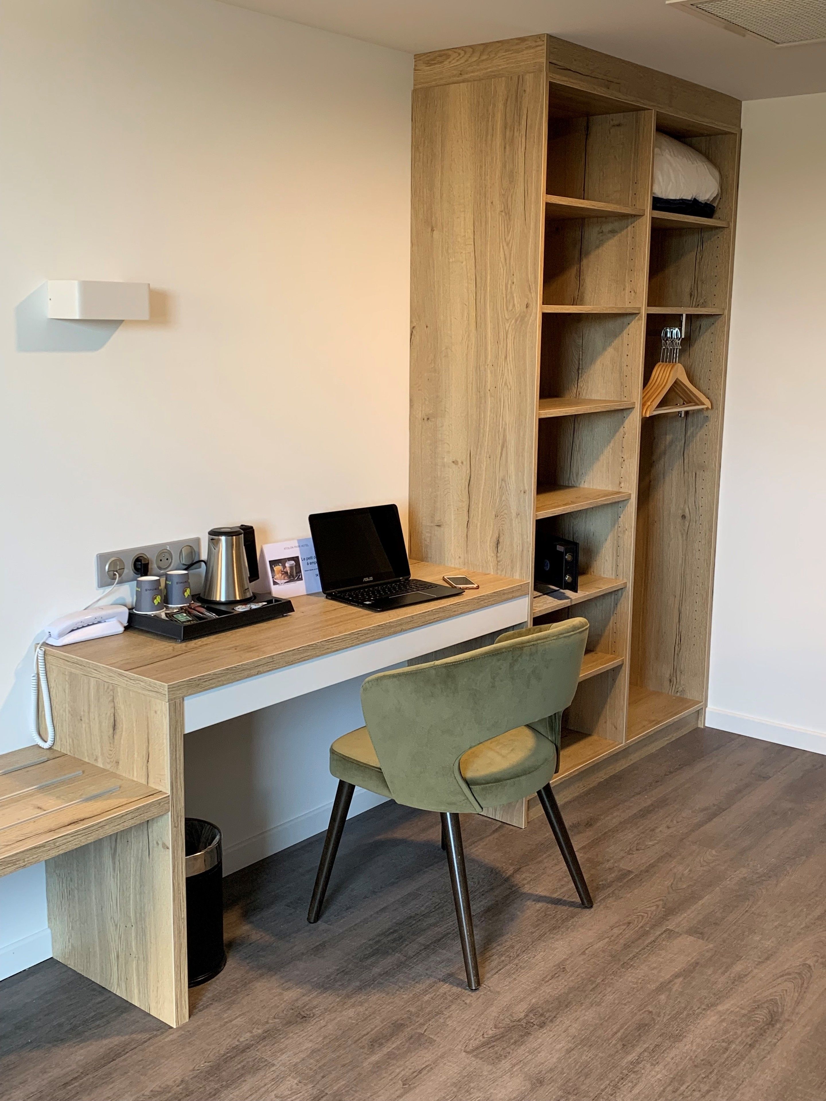 1 bedroom, premium bedding, in-room safe, desk