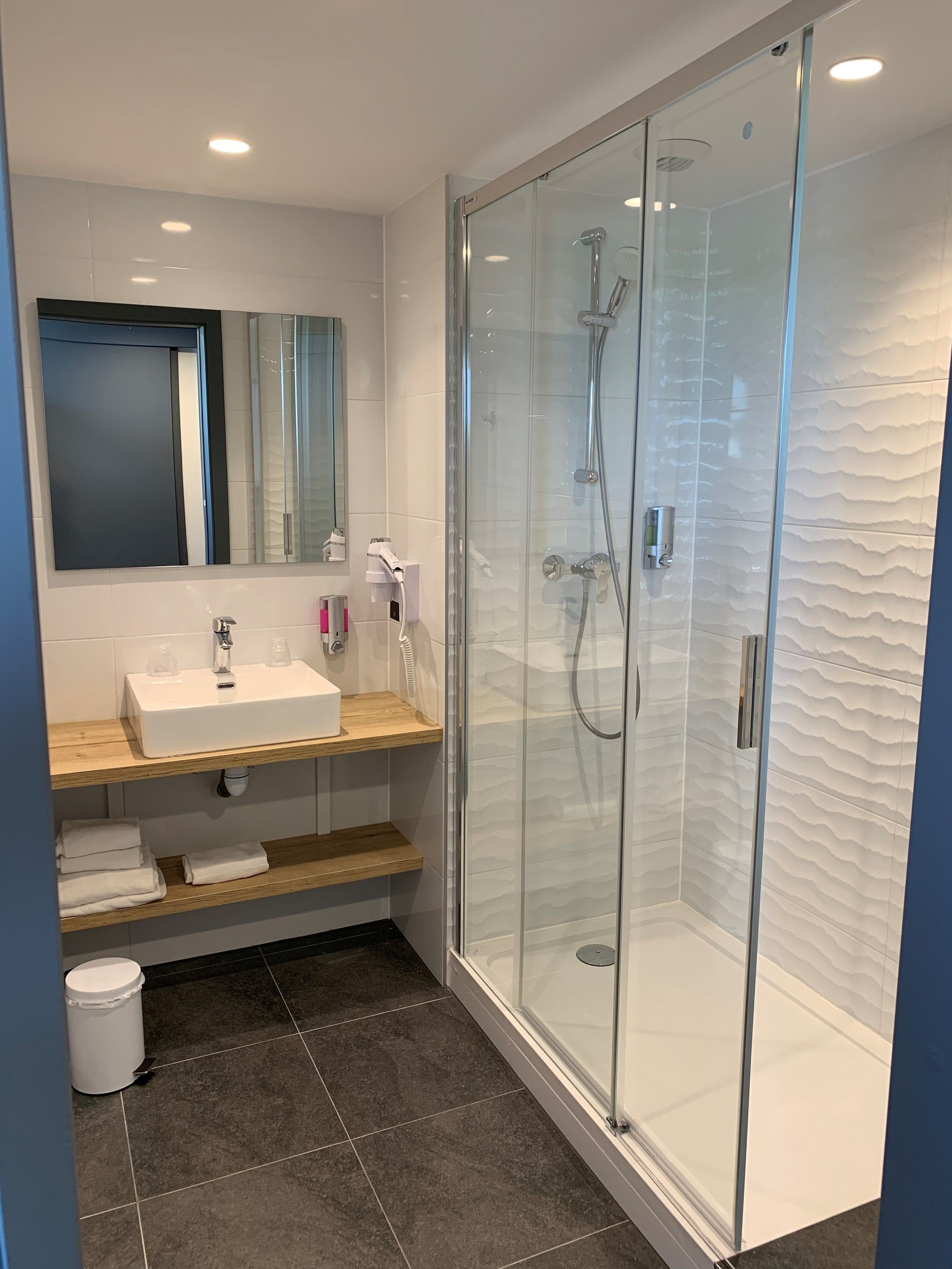 superior double room | 1 bedroom, premium bedding, in-room safe, desk