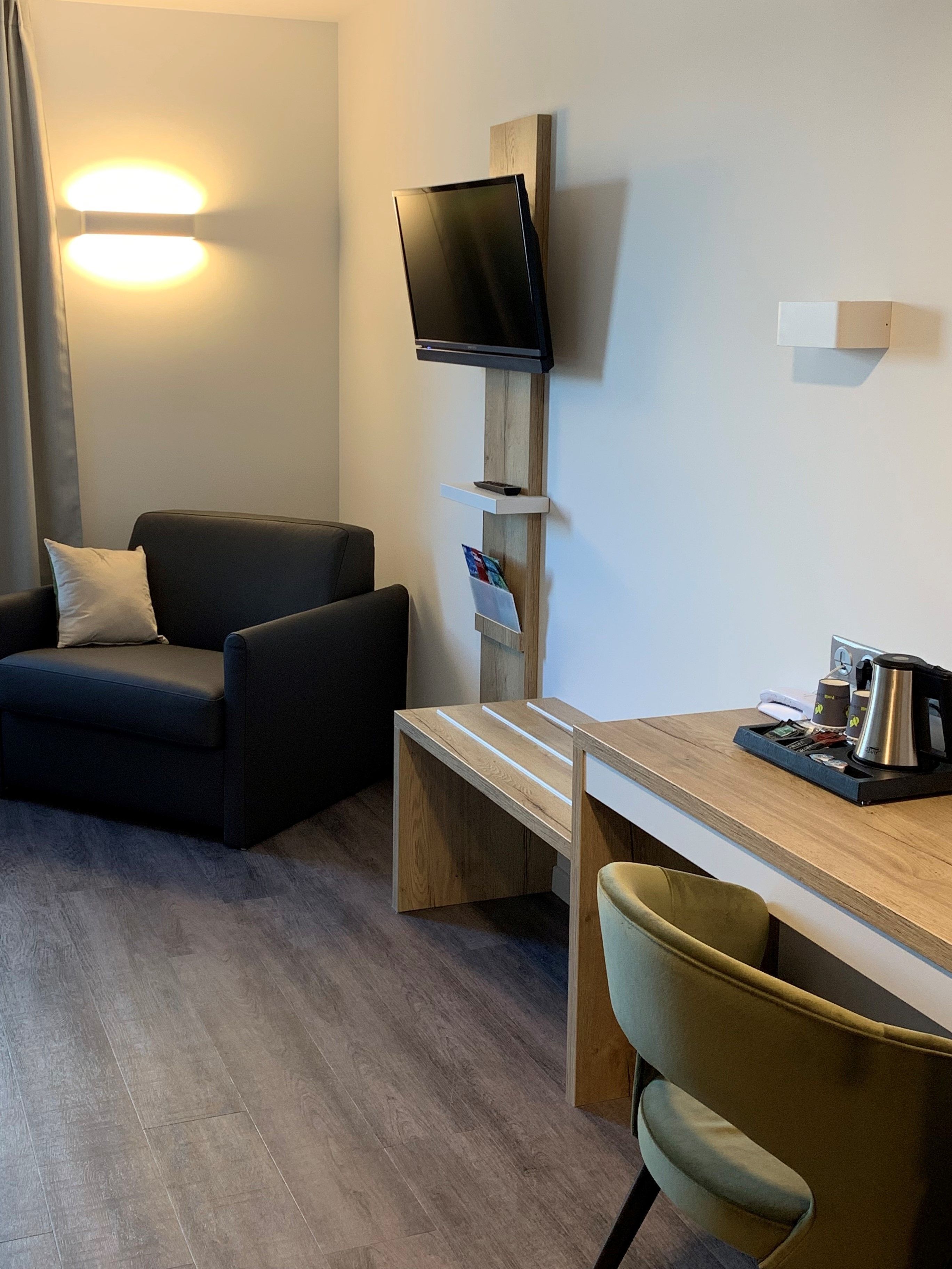 triple room | 1 bedroom, premium bedding, in-room safe, desk