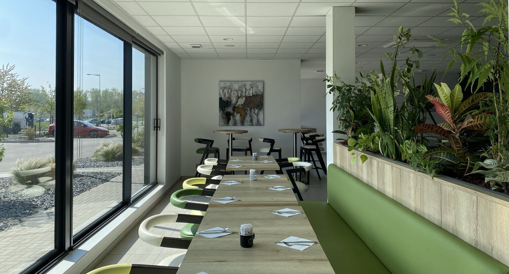 Colazione a buffet, servita tutte le mattine (14 EUR a persona) 