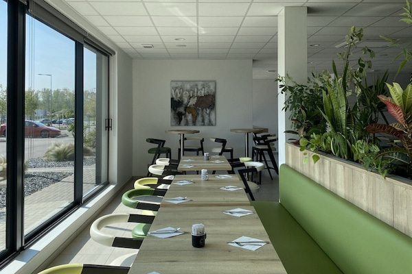 Morgenmadsbuffet hver dag (14 EUR pr. person)