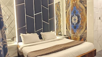 Premium Room, Balcony | Premium bedding, individually decorated, individually furnished, desk