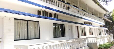 Fachada de la propiedad