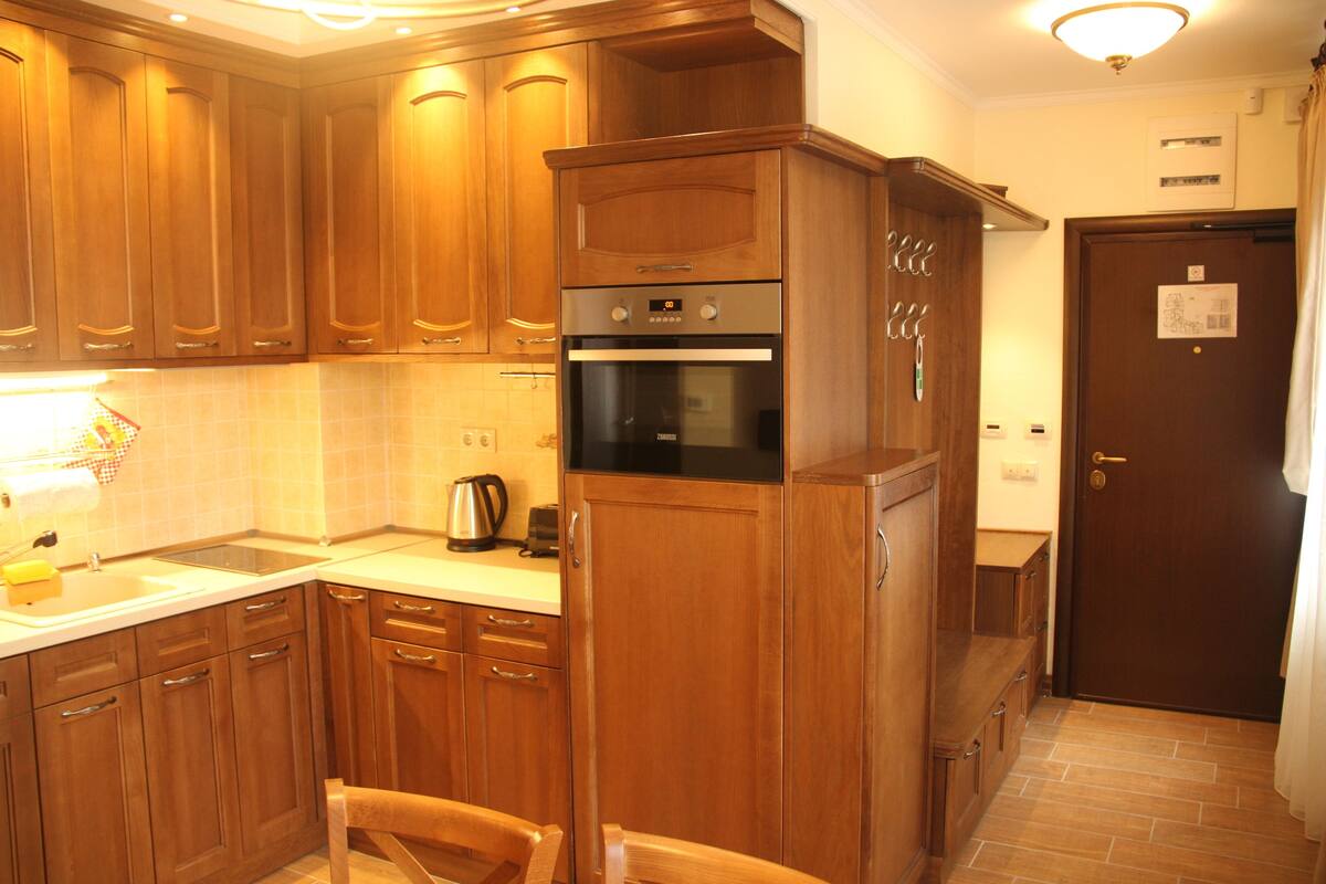 Luxury Apartment, 2 Bedrooms | Private kitchenette