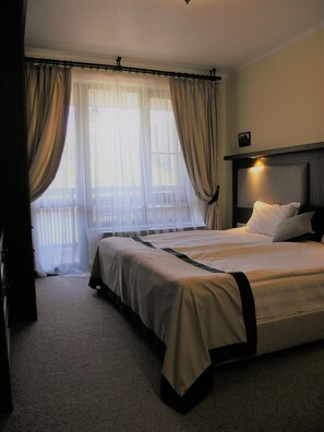 Premium bedding, Select Comfort beds, in-room safe - 7 Pools SPA & Apartments (Bansko)