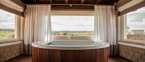 Deluxe-Suite, Whirlpool (Legno) | Whirlwanne