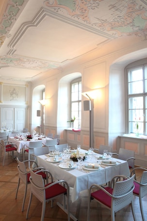 Birthday party area. Hotel Elysee