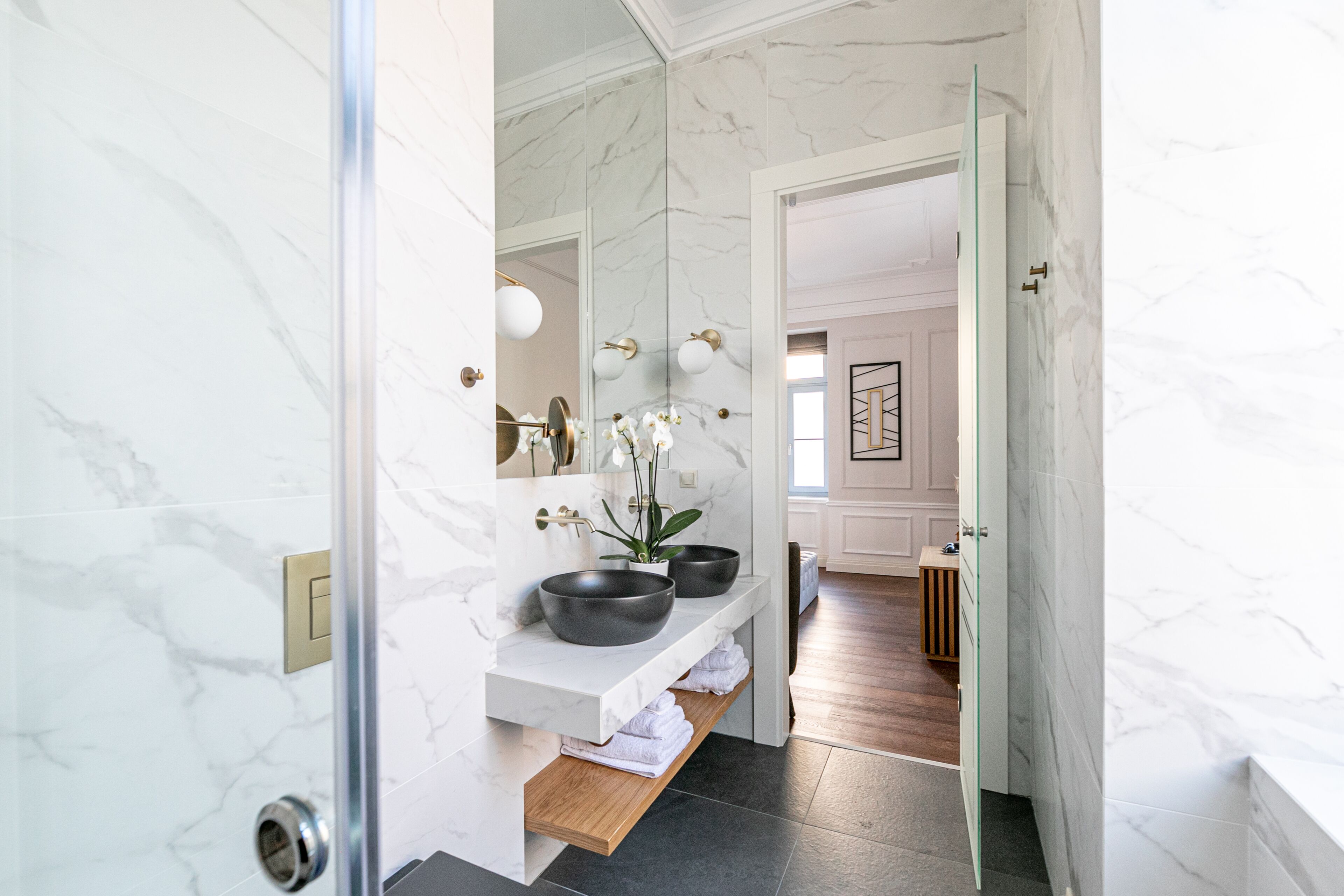 supreme suite | bathroom | shower, rainfall showerhead, free toiletries, hair dryer