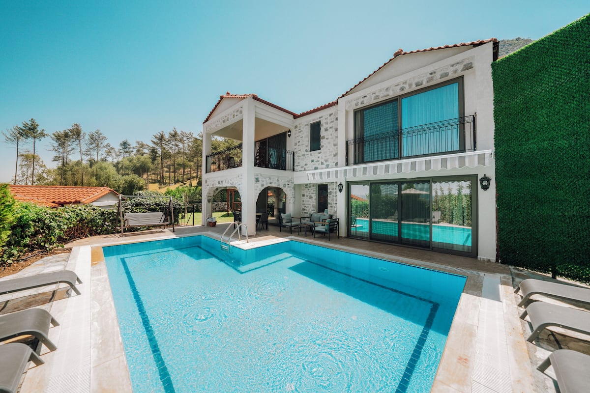 Villa familiare | 3 camere, biancheria da letto di alta qualità, una scrivania