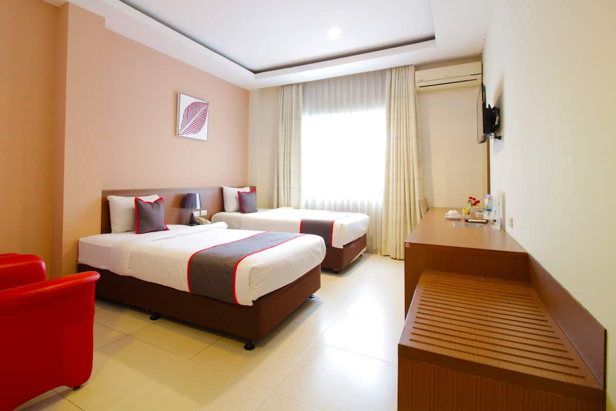 1 bedroom, desk, laptop workspace, free WiFi