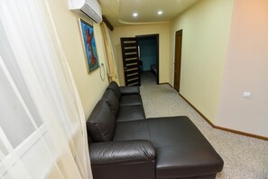 Interior - Gayane Hotel (Haghpat)