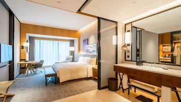 Minibar, in-room safe, individually decorated, desk