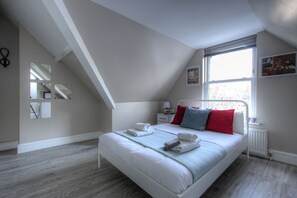 Bed sheets - B2 Medium Studio (London)