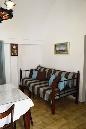 Traditional House, 2 Bedrooms, Terrace, Ground Floor | In-room dining - Authentic Santorinian Home Experience (Santorini)