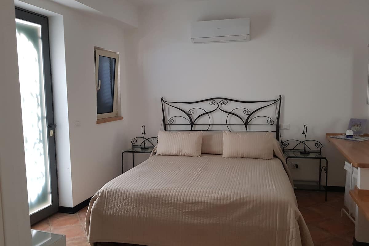 Apartment, City View (Peleo)