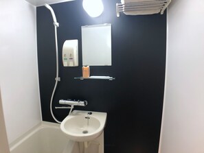 Duschwanne, Komfortbadewanne, kostenlose Toilettenartikel, Haartrockner