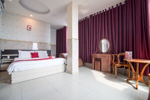 Desk, free WiFi, bed sheets