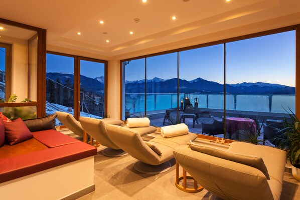 Bar à beira da piscina