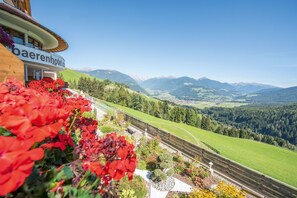Suite, Balcony | Valley view - Bärenhotel (Valdaora)