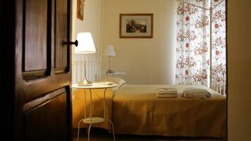 Camera doppia | Letti aggiuntivi (a pagamento), Wi-Fi gratuito, lenzuola