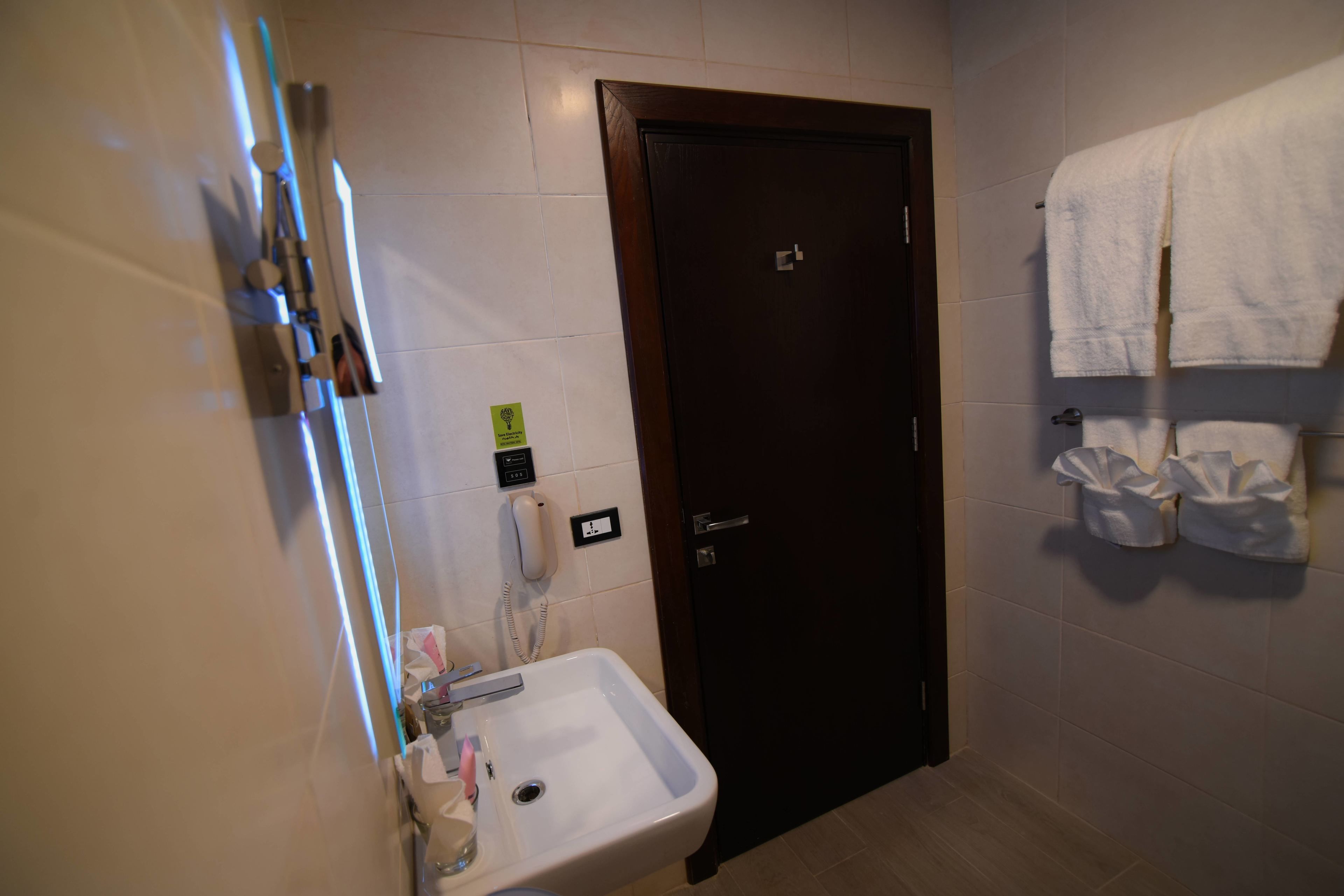 junior room | bathroom | shower, hair dryer, bathrobes, slippers