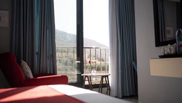 Superior Double Room, City View | Free minibar items, in-room safe, desk, blackout drapes