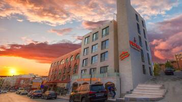 Fachada de la propiedad