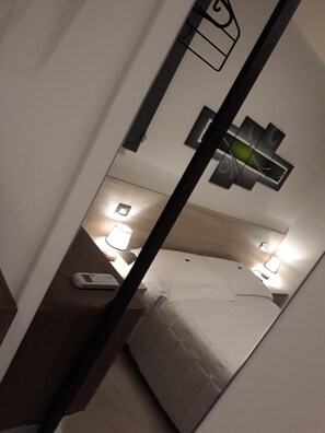 Premium bedding, down comforters, minibar, in-room safe - Cuoreverde Matera (Matera)