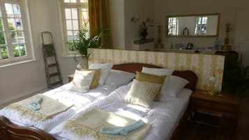 Deluxe Double Room, 1 King Bed