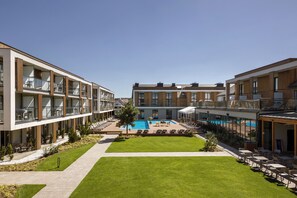 Terrace/patio - Saltic Resort & Spa Grzybowo (Grzybowo)
