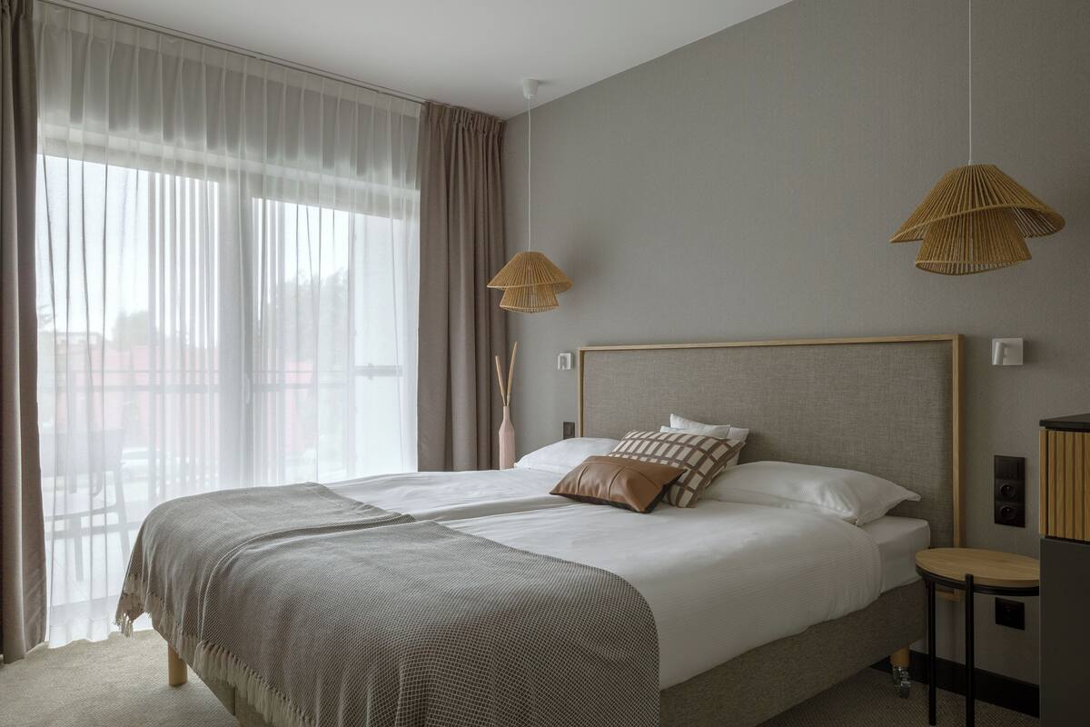 Premium Apartment, Kitchenette | Memory foam beds, in-room safe, blackout drapes, soundproofing