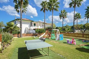 Utendørs lekeområde for barn